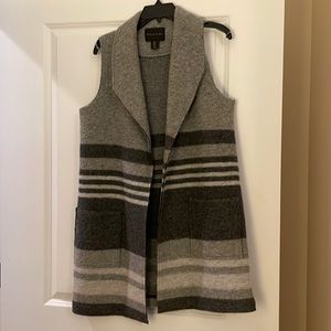 Tahari grey long cardigan